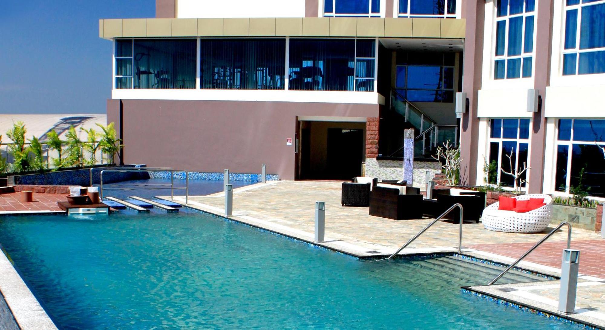 Meritz Hotel Miri Ngoại thất bức ảnh