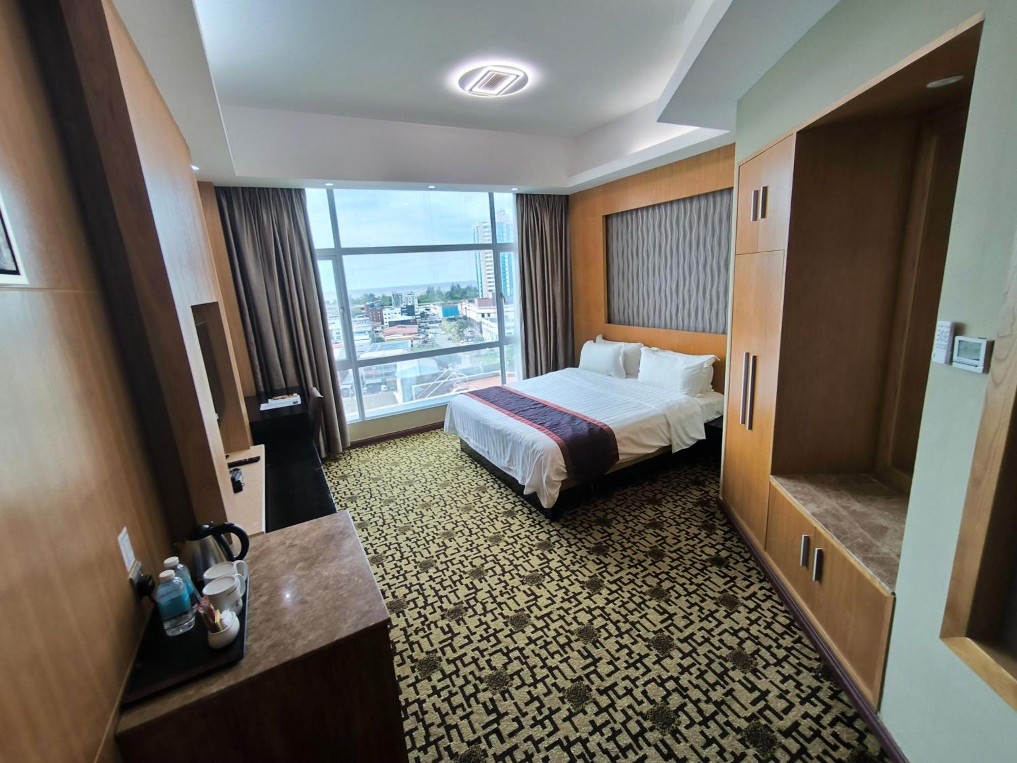 Meritz Hotel Miri Ngoại thất bức ảnh
