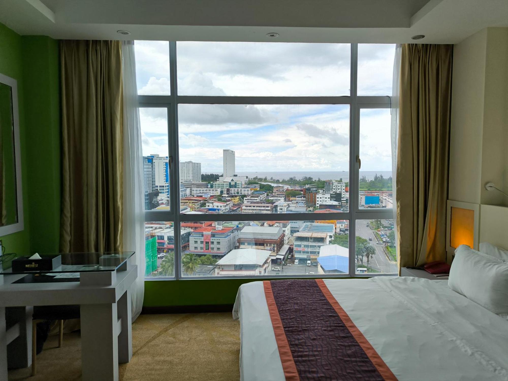 Meritz Hotel Miri Ngoại thất bức ảnh