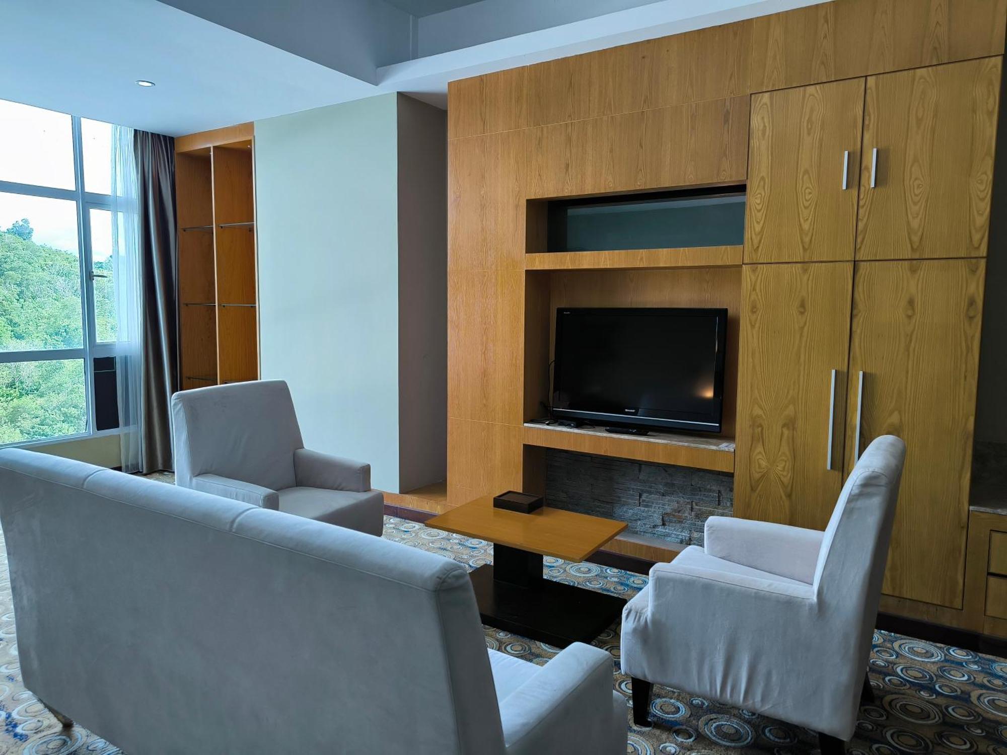 Meritz Hotel Miri Ngoại thất bức ảnh